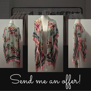 Express Woman’s One-Size Cardigan